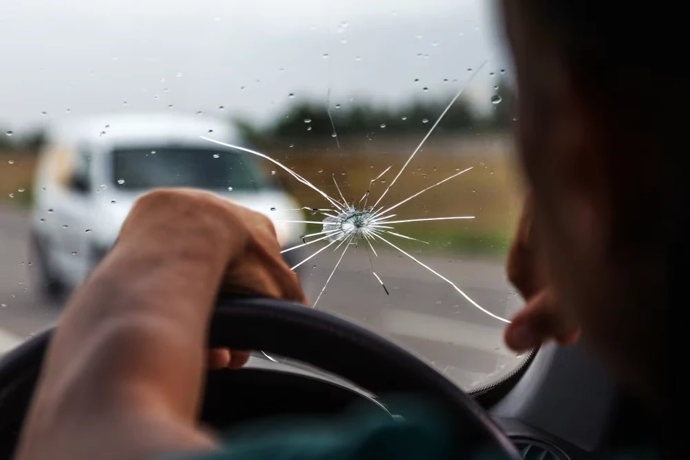 Is It Illegal to Drive With a Cracked Windshield in Texas?